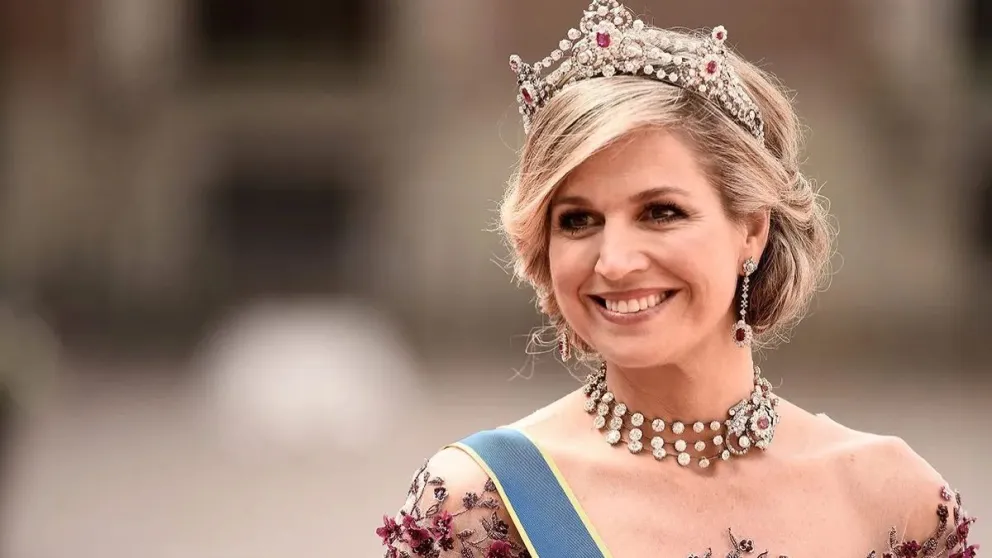 Cómo es la fabulosa tiara que la reina Máxima de Holanda recibió hace 21 años y jamás uso