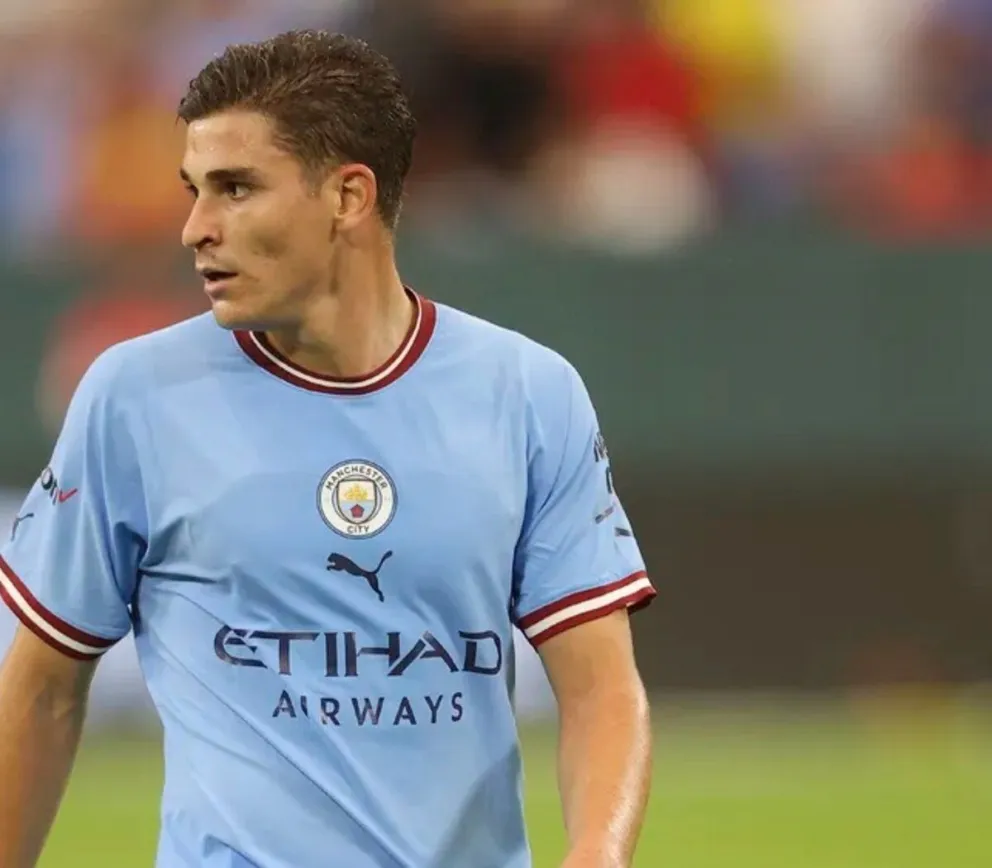 Julián Álvarez recibió un consejo de una gloria del City que enfureció a Pep Guardiola