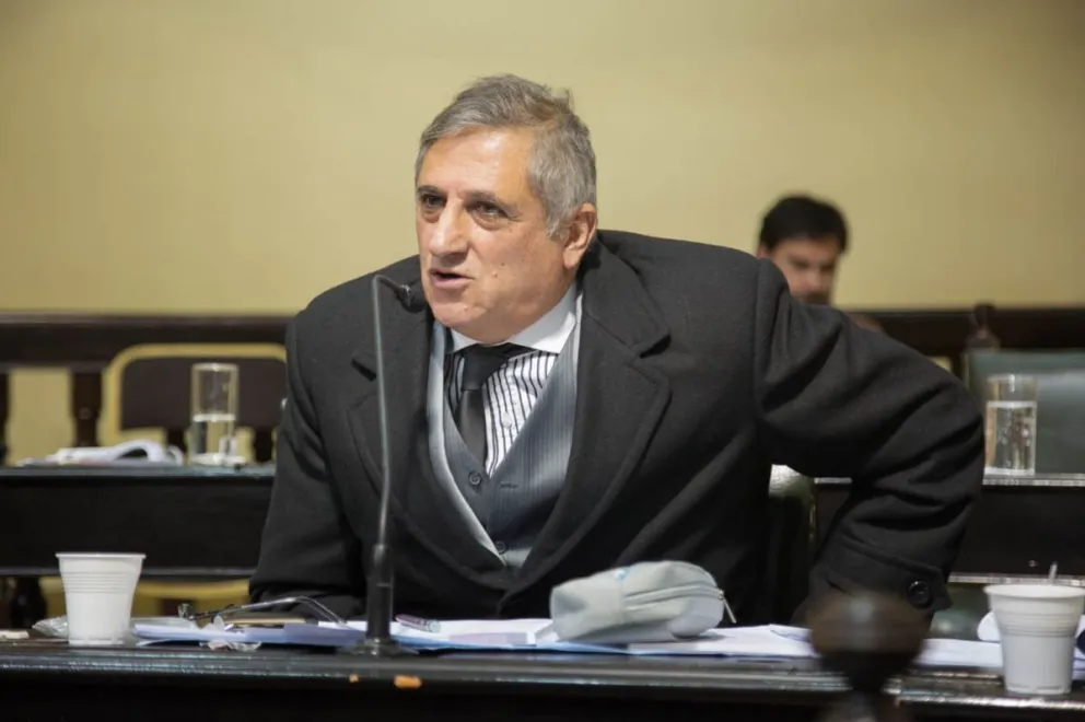 En medio de los rechazos, Avancemos sumó el apoyo del peronista Jorge Guaymás  