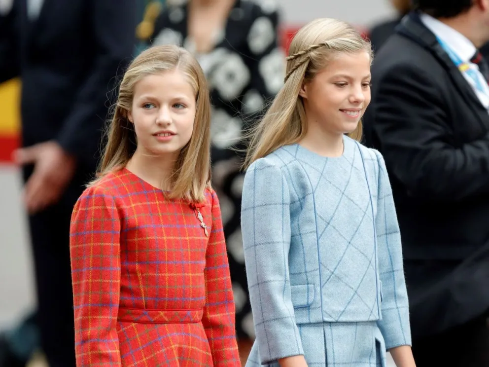El prestigioso colegio al que asisten la princesa Leonor y la infanta Sofía, y un aviso que alertó a muchos