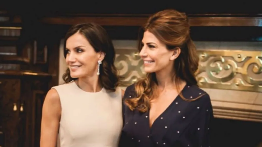 El impactante cruce de la reina Letizia y Fabiola Yáñez en España: sus reacciones incendiaron las redes