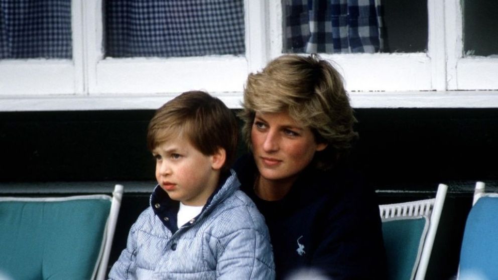 Lady Di junto a Guillermo, de peque&ntilde;o.