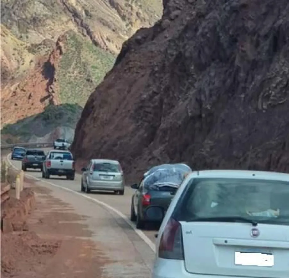 La ruta 68 "colapsó" ante la gran cantidad de salteños que viajaban para asistir a la Serenata a Cafayate
