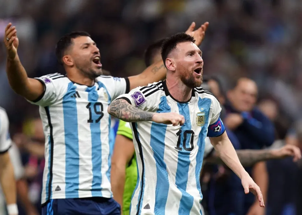 Sorpresa Mundial: el Kun Agüero reveló por accidente a que club piensa ir Lionel Messi