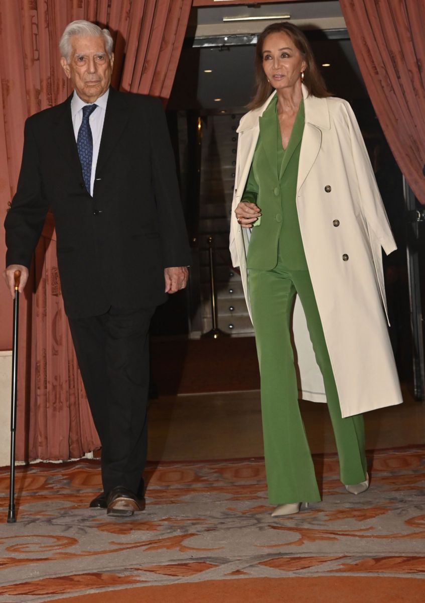 MARIO VARGAS LLOSA