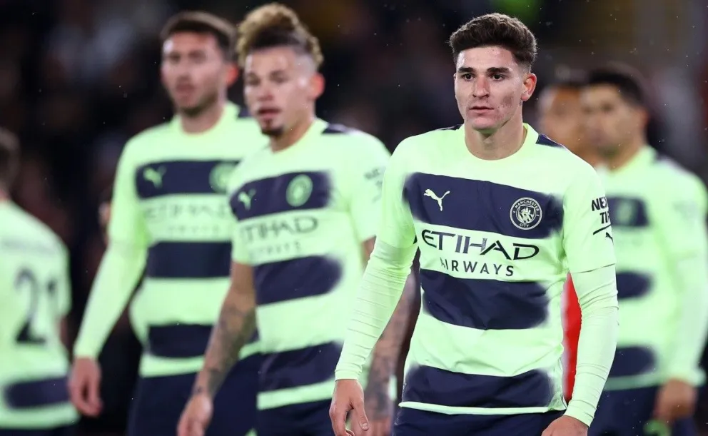 Se complica la situación de Julián Álvarez en el Manchester City y tomaría una drástica decisión