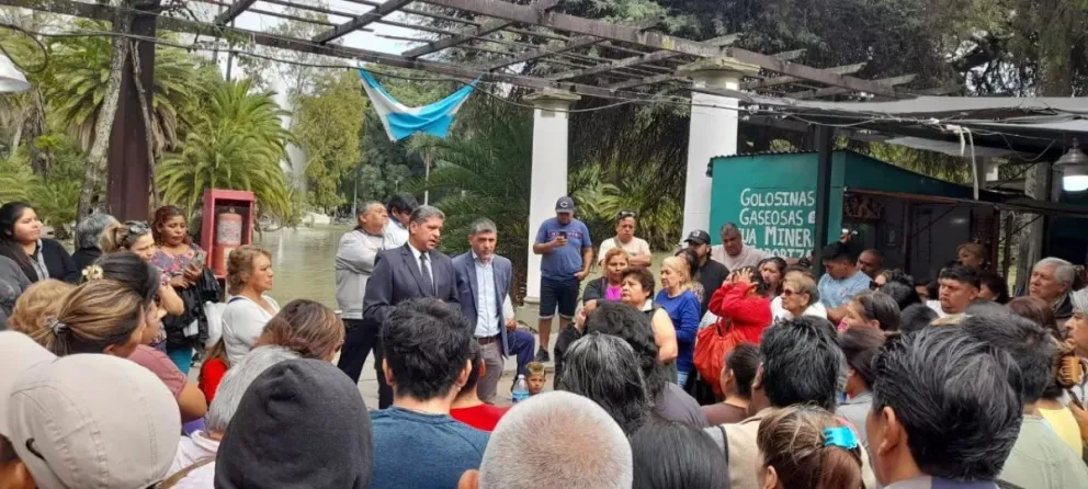Continúan los conflictos con los feriantes del Parque San Martín