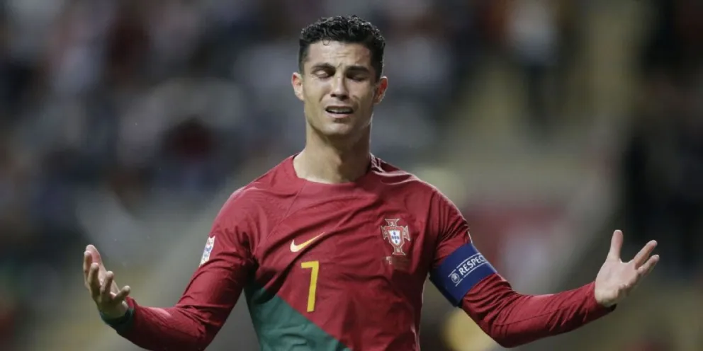 Un futbolista quiso imitar un peligroso hábito de Cristiano Ronaldo y casi pierde la vida