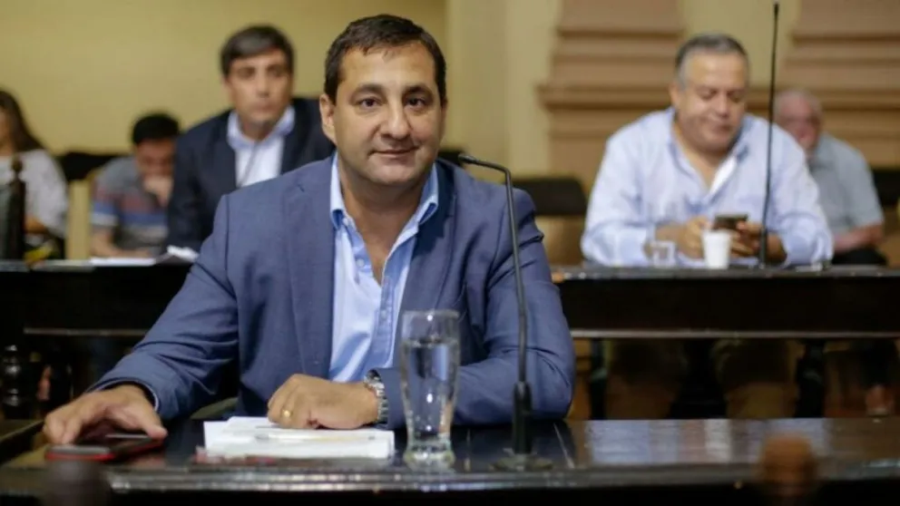 El misterio de las eternas reprogramaciones al juicio contra el ex diputado Kuldeep Singh