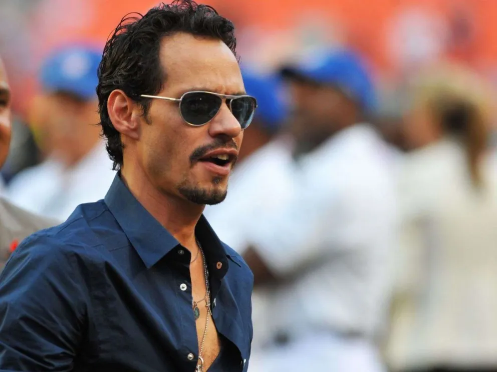 Marc Anthony es acusado de infiel mientras su mujer Nadia Ferreira espera un bebé