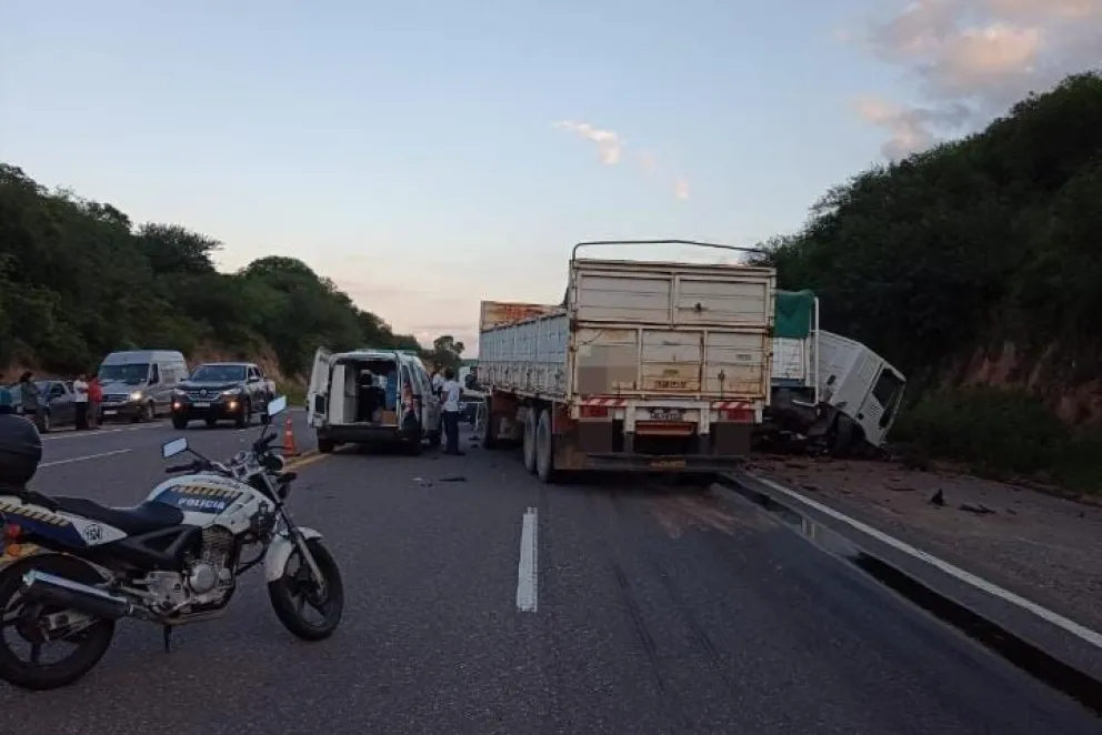 Accidente fatal en Lumbreras: murieron tres personas 