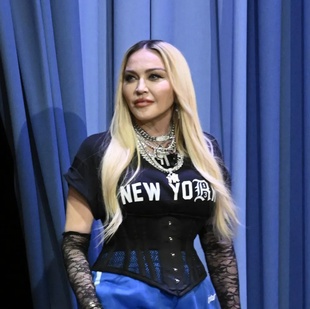 Foto reveladora: Madonna le rompe el corazón a su hijo y presenta a su nuevo novio, mucho menor que ella