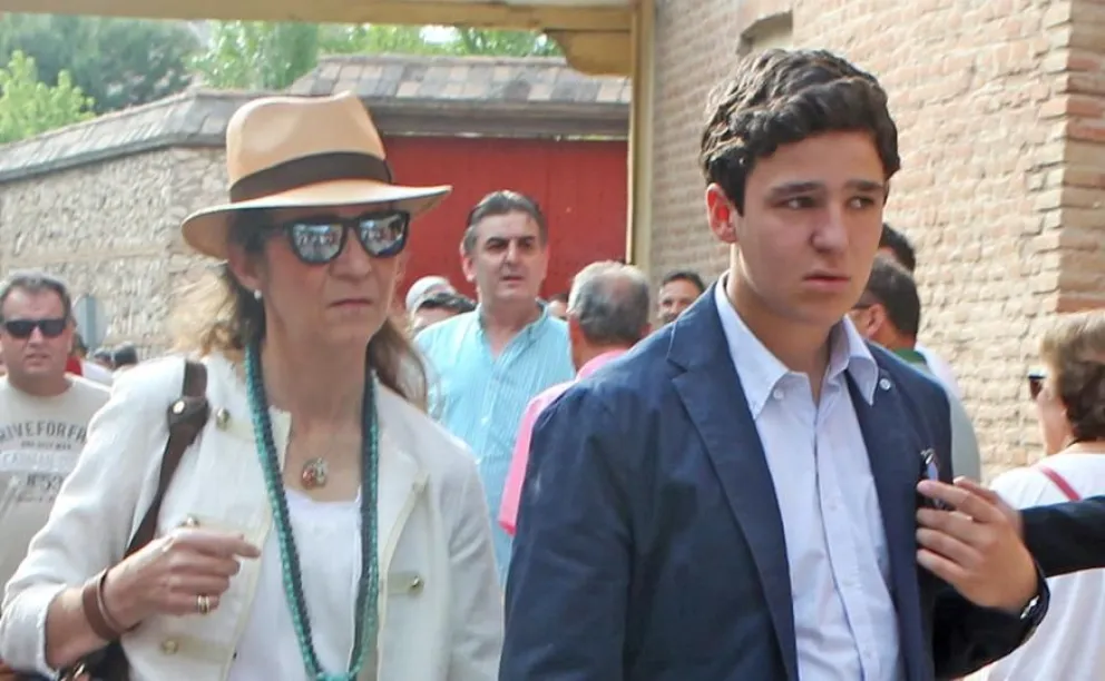 Igual a Froilán: la infanta Elena se lleva el odio de todos al insultar y exigir esto a sus escoltas