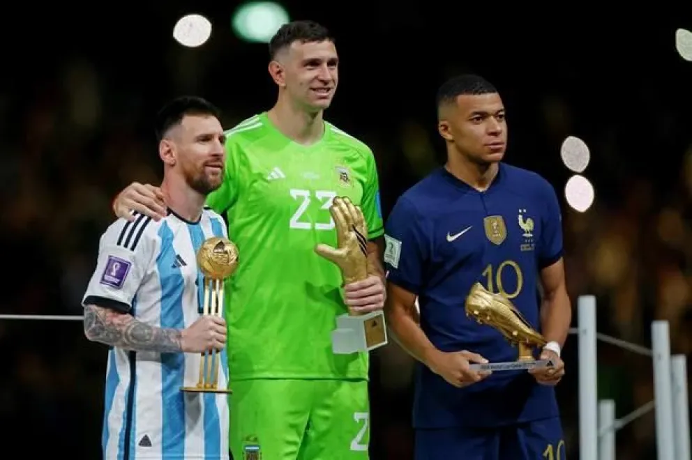 El Dibu Martínez contó cual fue la arrogante actitud de Mbappe luego de su atajada en la final