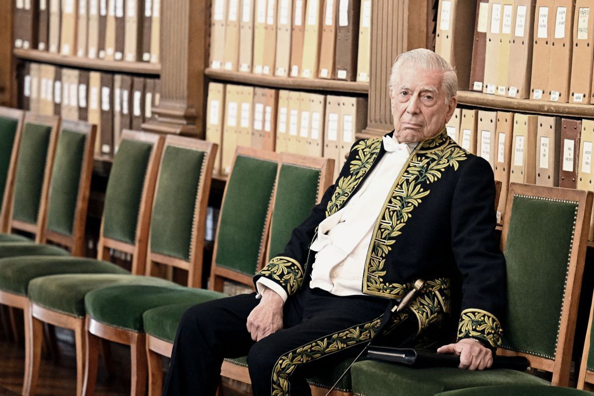 MARIO VARGAS LLOSA