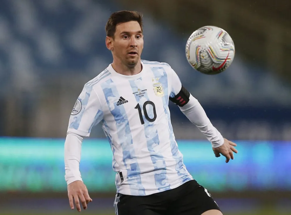  Es hijo de un ex futbolista, sueña con jugar junto a Lionel Messi y hoy tiene una mejor oportunidad