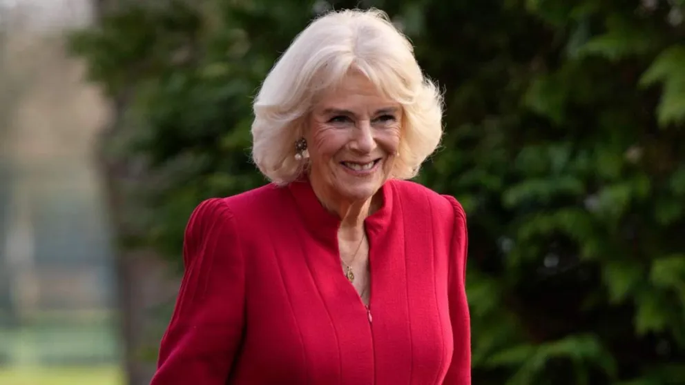 El atrevido y moderno look que lució la reina Camilla Parker para un importante evento