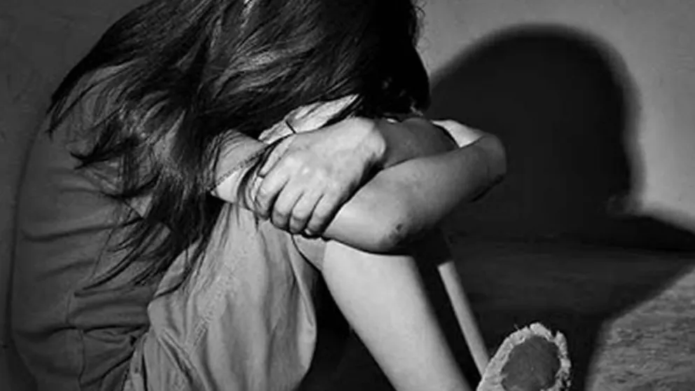 Una niña de 12 años fue raptada y abusada en un complejo deportivo de Aguas Blancas