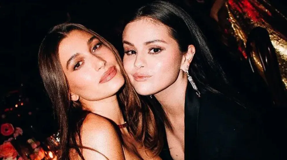 De locos: Hailey Bieber es la stalker número uno de Selena Gomez, y las pruebas lo evidencian