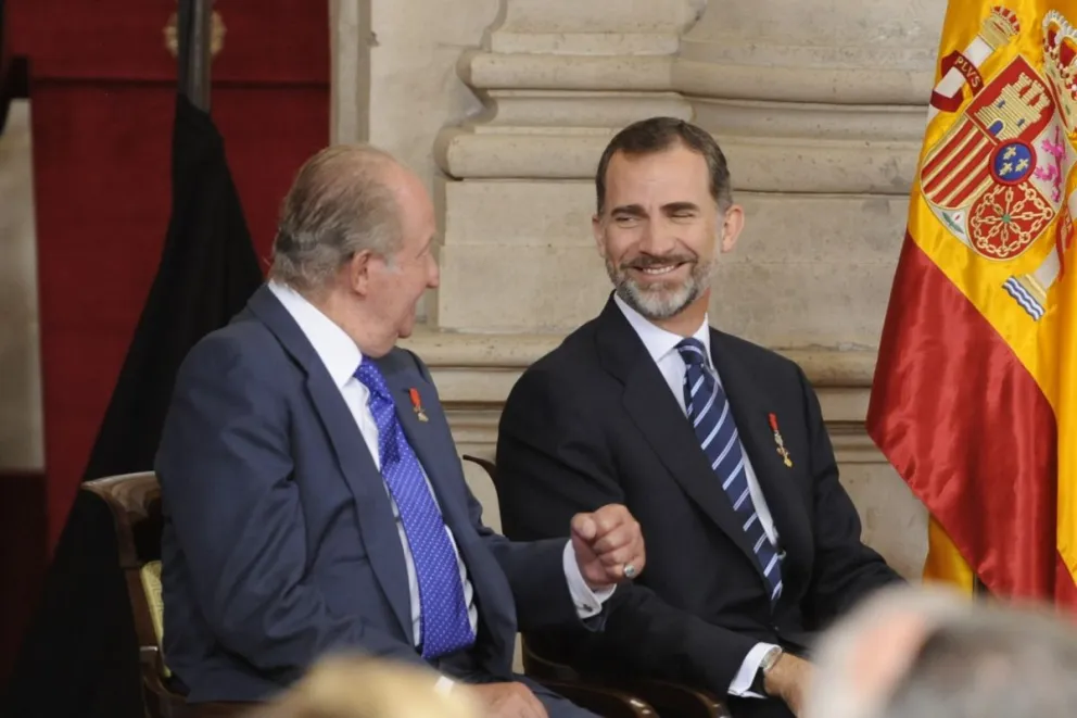 Letizia furiosa: este es el polémico y arriesgado plan de Felipe VI, buscando salvar a Juan Carlos I