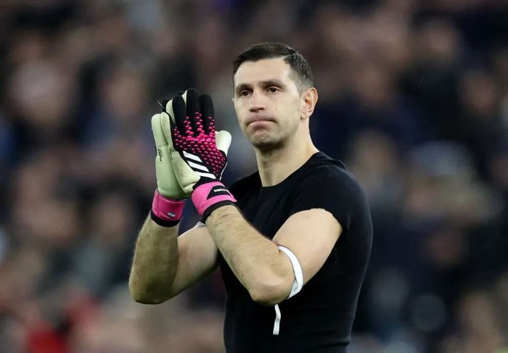 Messi no cae que Aston Villa despreció a Dibu Martínez, sin embargo este está más cerca de otro equipo