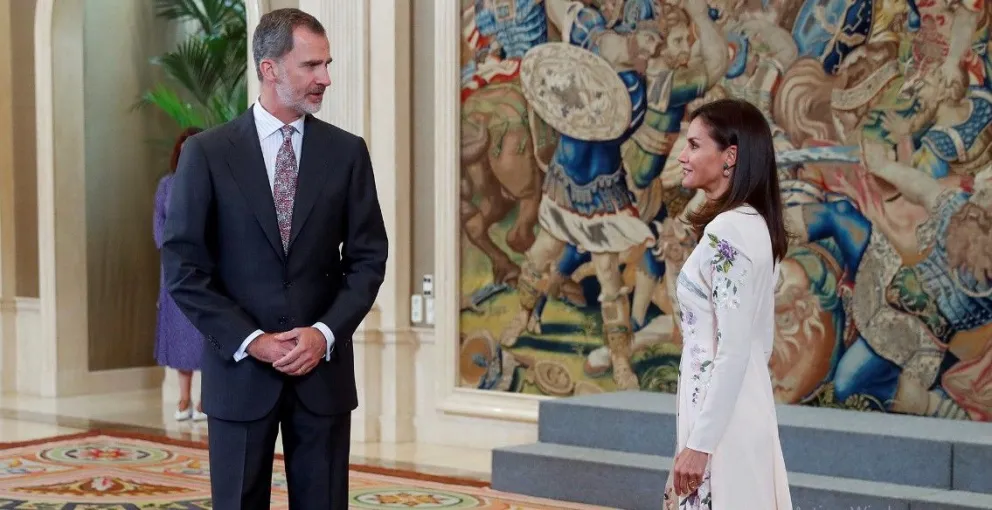 Homenaje a víctimas de terrorismo: el rey Felipe VI y la reina Letizia impactaron y emocionaron con su accionar