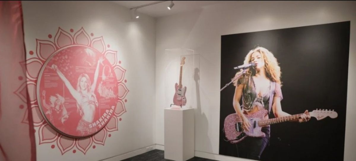 La exposición en honor a Shakira.