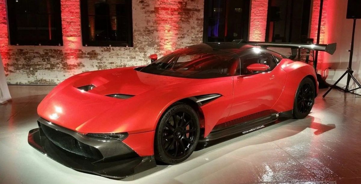 Aston Martin Vulcan, el exclusivo vehículo de Neymar.