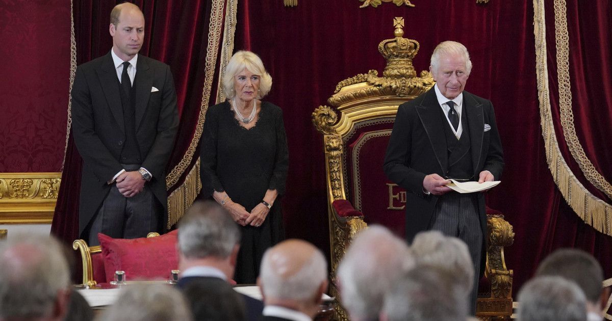 El pr&iacute;ncipe Guillermo podr&iacute;a llevar a cometer errores a Carlos III.