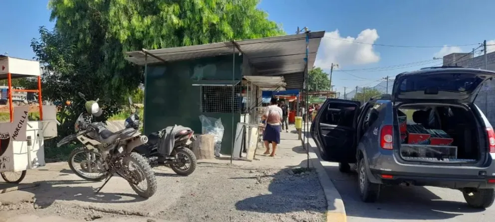 Puesteros del canal de Av. Yrigoyen son trasladados por la realización de obras