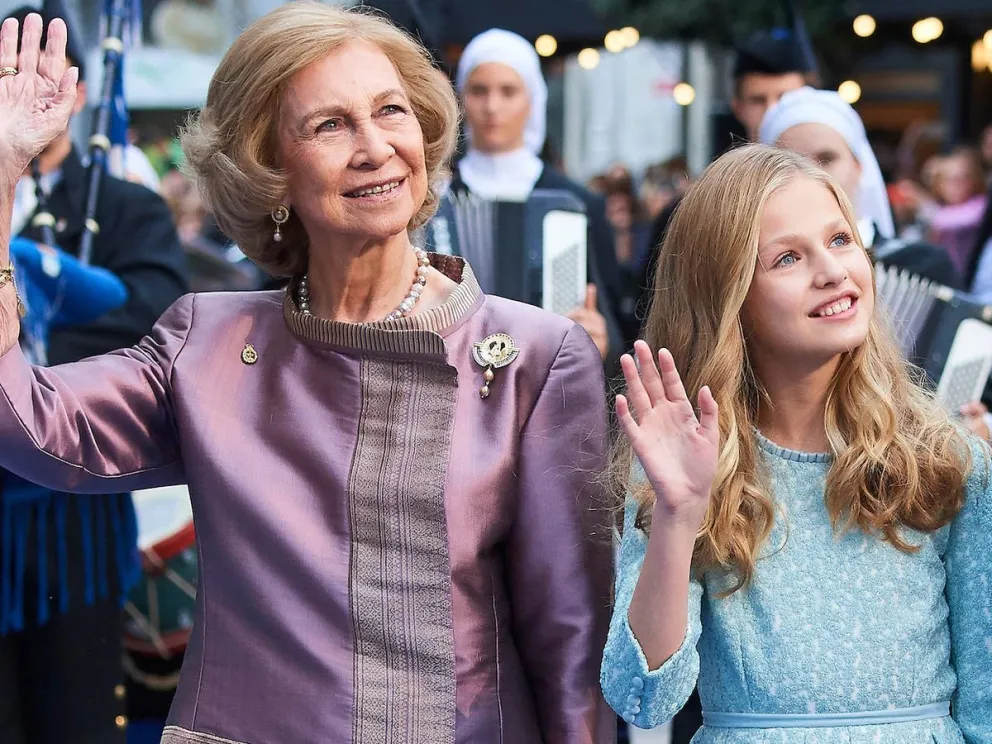 La princesa Leonor demuestra su amor incondicional a la reina Sofía: fotos del dúo inseparable 