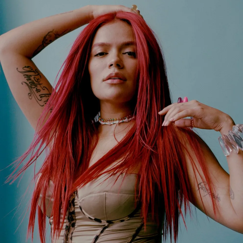 Video: Karol G emocionó y sorprendió a una fan, causando la reacción de sus seguidores
