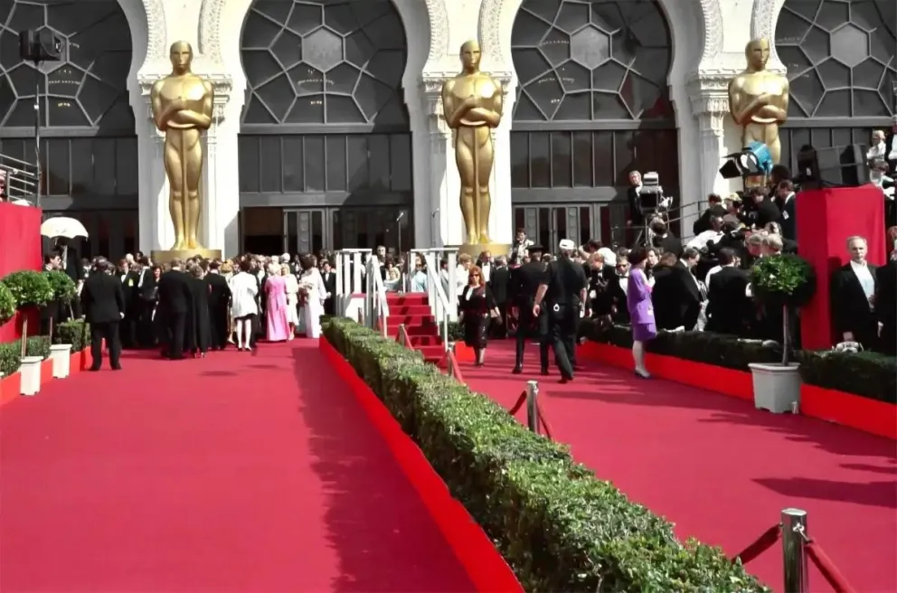 Oscars 2023: así fueron los traspiés de los periodistas que descolocaron a Ana de Armas y a Pedro Pascal