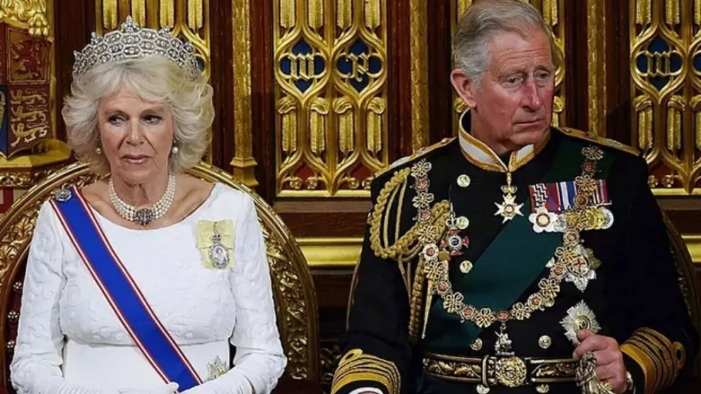 Camila Parker y el rey Carlos III anunciarían su separación por culpa de Harry y Meghan