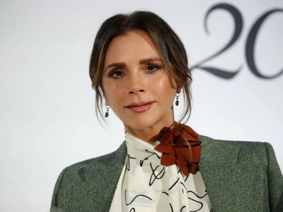 Victoria Beckham se une a la nueva tendencia con estos extravagantes zapatos