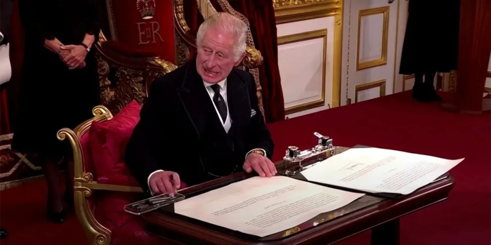 Estos eran los “tres parásitos” de la familia real británica, y así es cómo Carlos III los castigó de forma brutal