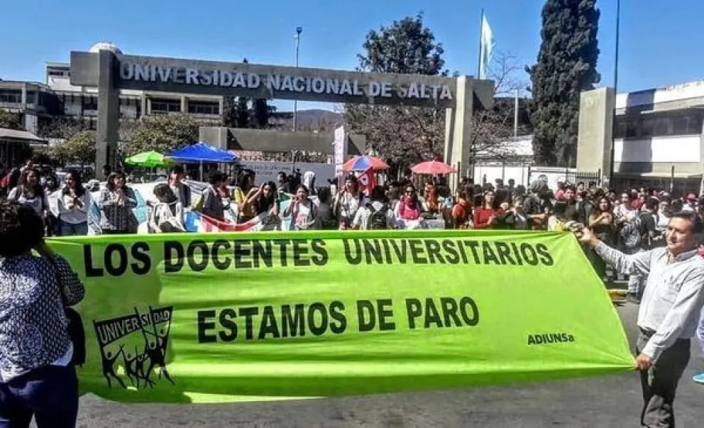 Docentes universitarios realizarán un paro el 27 de marzo 