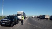 Transportaban cartuchos explosivos en una camioneta con patente de Perú