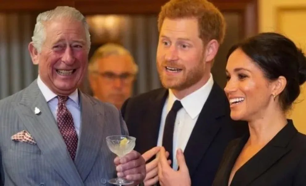 Descubrí los nietos de Carlos III brutalmente excluidos de la coronación: Harry y Meghan en furia