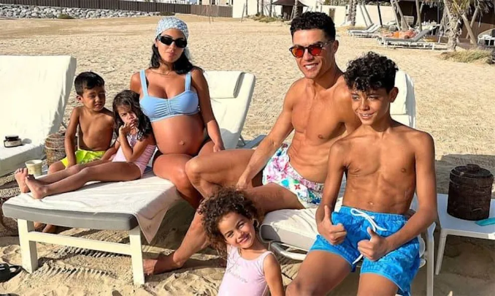 Llantos y gritos: un hijo de Cristiano Ronaldo y Georgina Rodríguez llegó devastado de la escuela