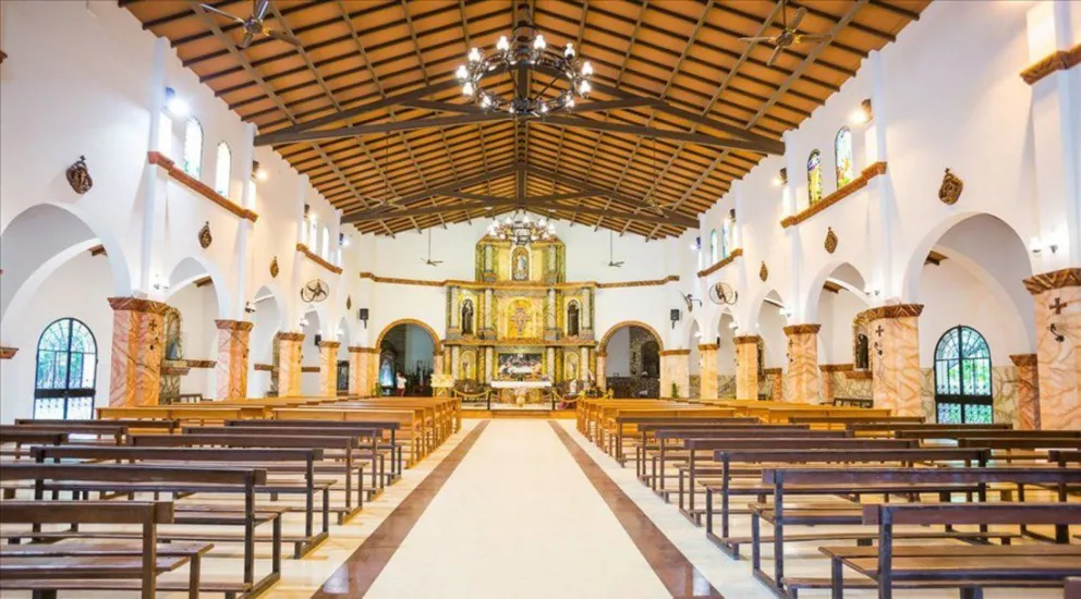 Ladrones ingresaron a una iglesia y se tirotearon con policías en medio de la misa