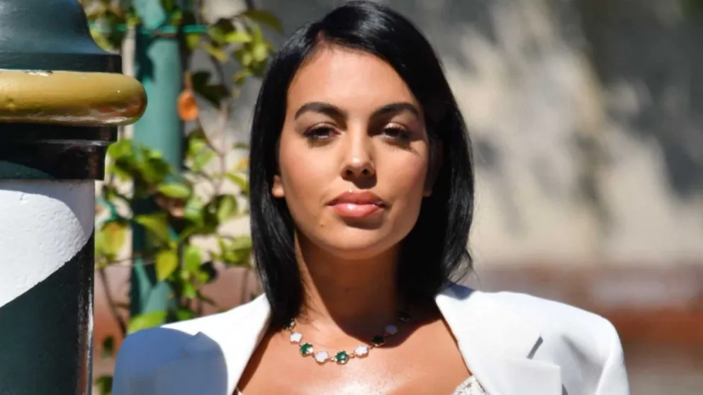 Una diosa: Georgina Rodríguez deslumbra su belleza en nueva colaboración con la marca L’Oréal Paris