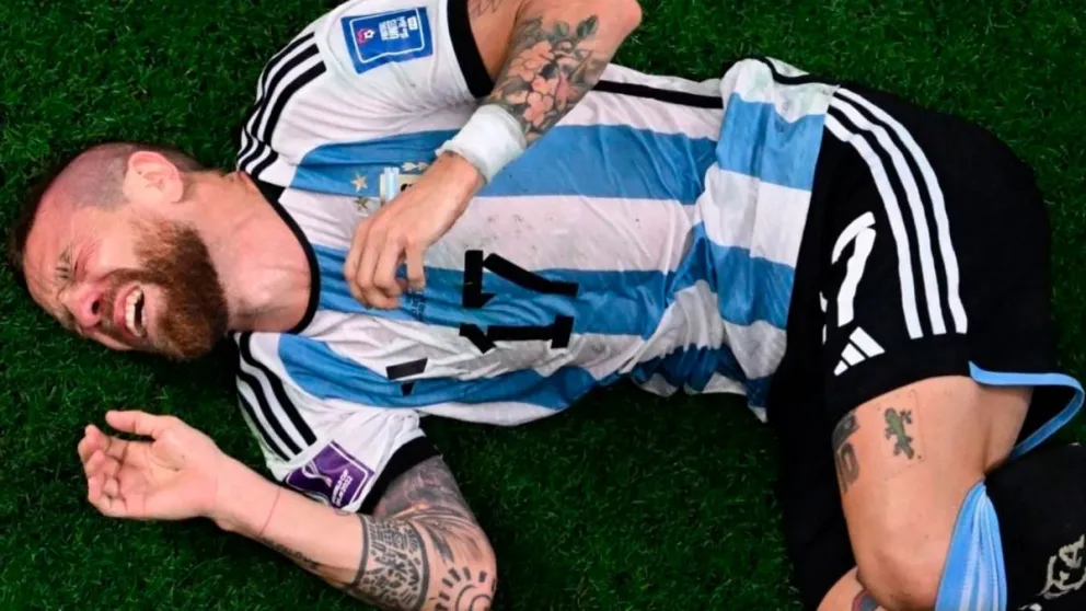 Lesión y pelea con la directiva: la dura situación del Papu Gómez en Sevilla que preocupa a Lionel Scaloni