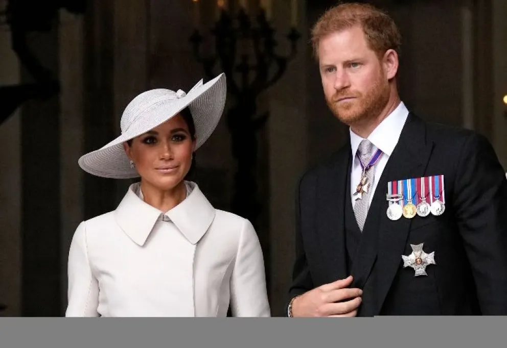 Meghan Markle explota de ira: Paris Hilton demostró su apoyo al príncipe Harry de esta manera