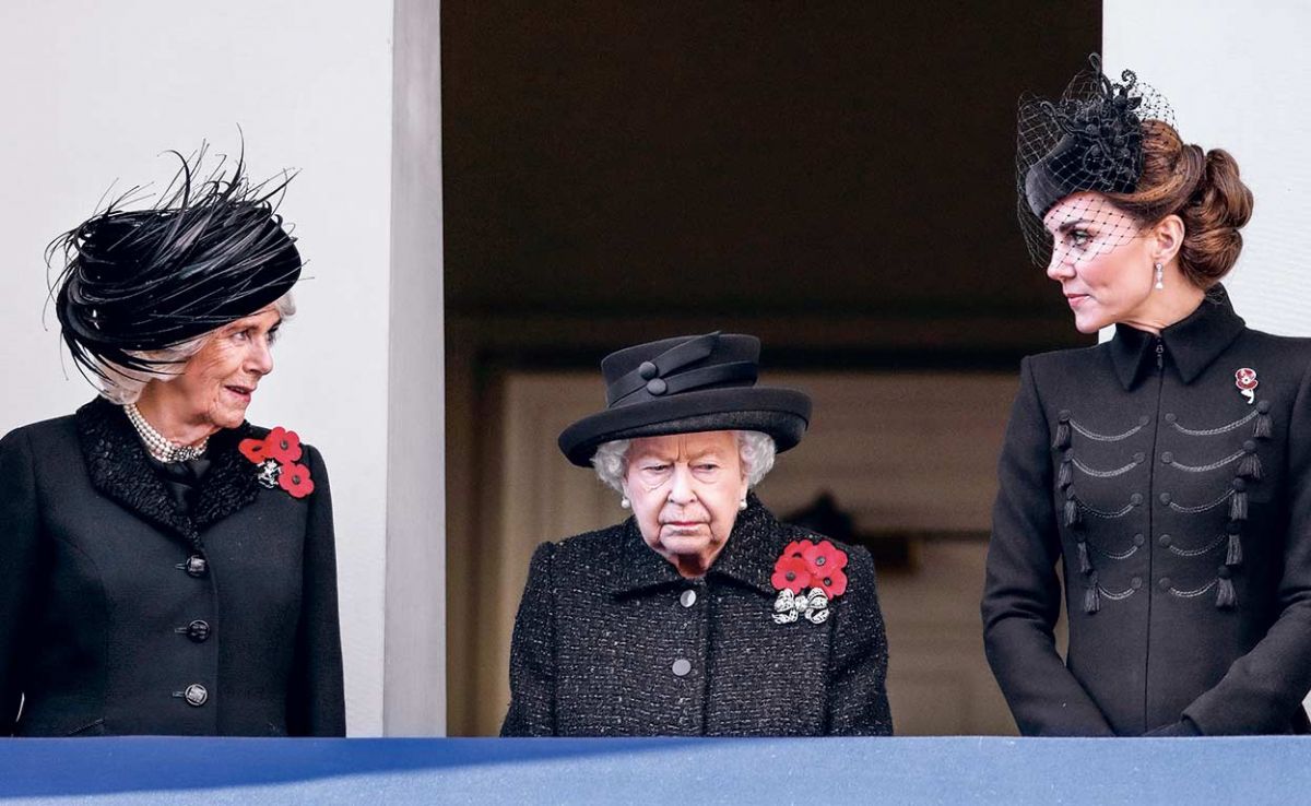 KATE Y CAMILA