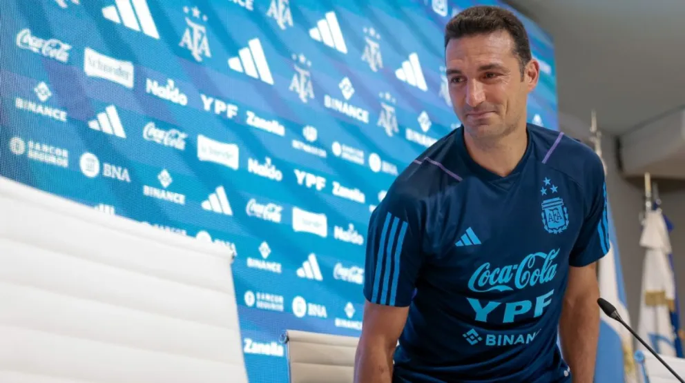 Festeja todo River: la decisión de Lionel Scaloni que celebra Martín Demichelis y enfureció a Riquelme
