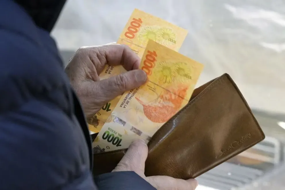 Acuerdo por tres meses, el salario mínimo será de $87,987 en junio