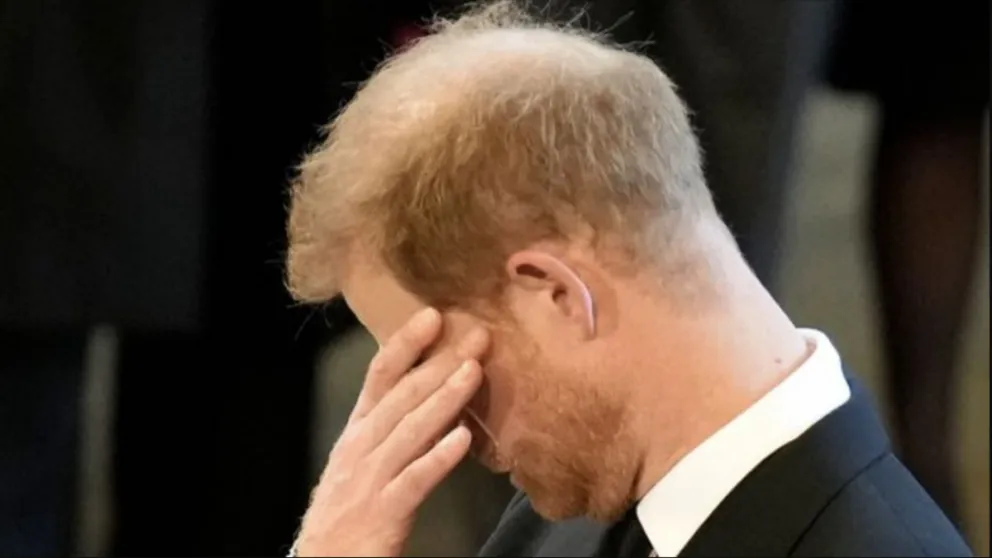 El príncipe Harry en grave problema que ni el rey Carlos lo puede salvar