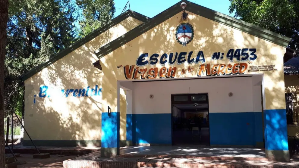 En una escuela de jornada extendida los chicos no reciben la copa de leche: acusan a la directora    