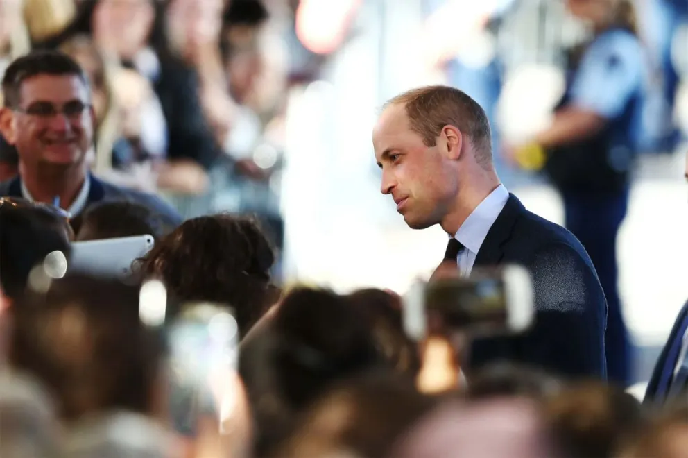 El gesto del príncipe Guillermo que recordó a Isabel II y a Felipe de Edimburgo y que emocionó a Polonia